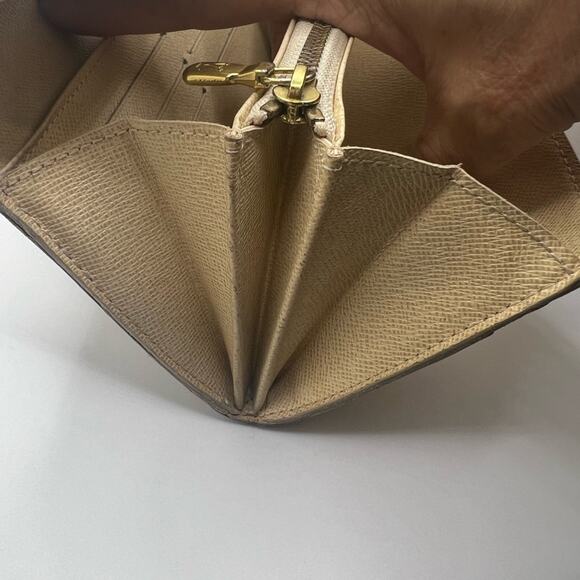 GUC Louis Vuitton Damier Azur Sarah Wallet - Picture 9 of 12